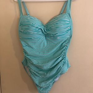 Bond-eye bathing suit